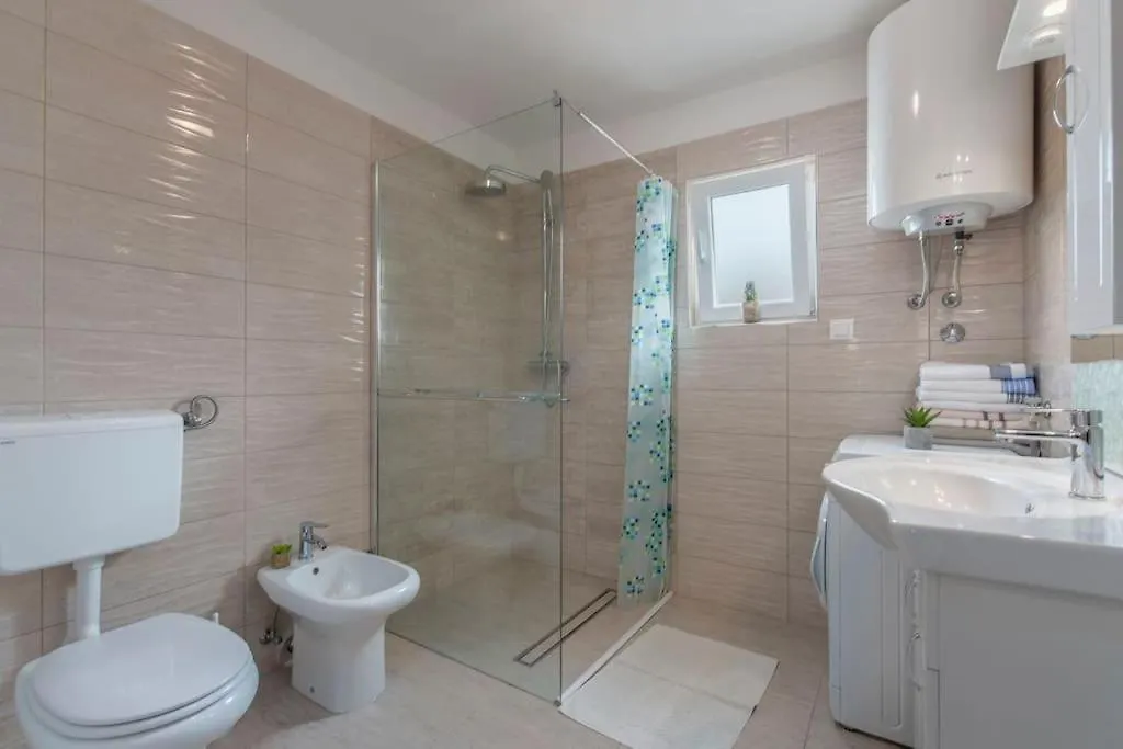 Villa Anemona Fažana Appartement